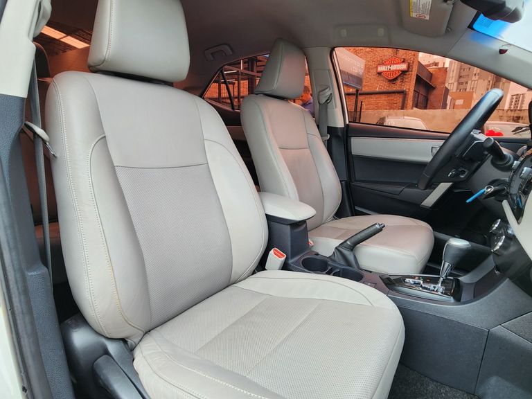 Toyota Corolla XEi 2.0 Flex 16V Aut.