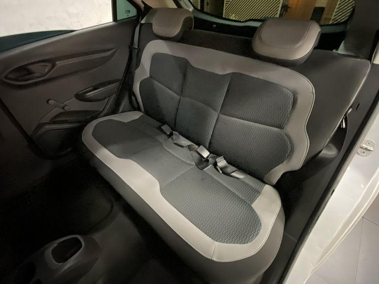 Chevrolet ONIX HATCH LT 1.0 8V FlexPower 5p Mec.