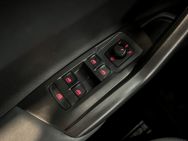 VolksWagen Nivus Highline 1.0 200 TSI Flex Aut.