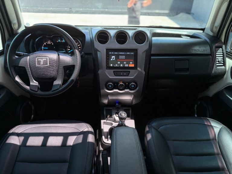 Troller T-4 4x4 3.2 20V Tdi Cap. Rígida Diesel