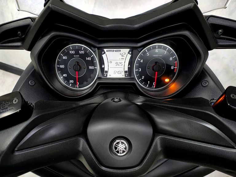 YAMAHA XMAX 250 ABS