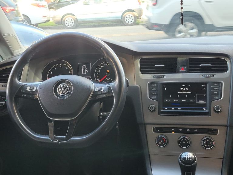 VolksWagen Golf Comfortline 1.0 TSI Total Flex Mec.