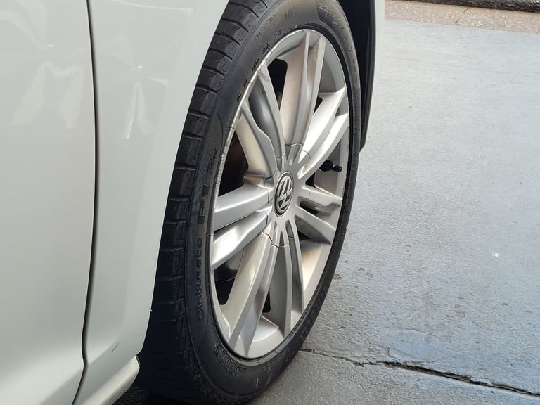 VolksWagen Golf Comfortline 1.0 TSI Total Flex Mec.