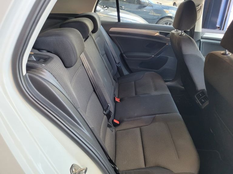 VolksWagen Golf Comfortline 1.0 TSI Total Flex Mec.