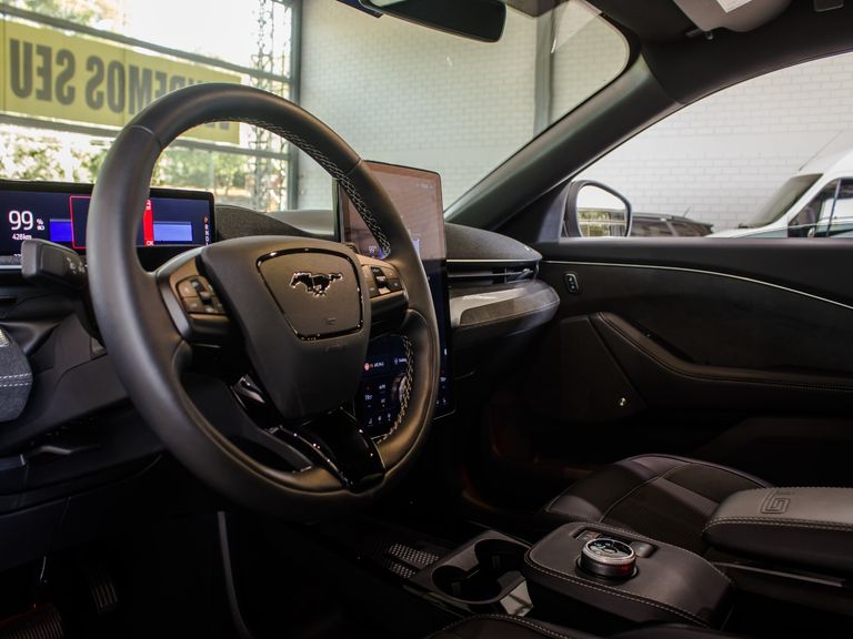 Ford Mustang Mach-E GT Performance (Elétrico)