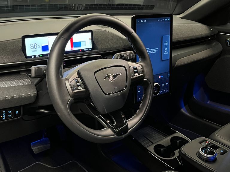 Ford Mustang Mach-E GT Performance (Elétrico)