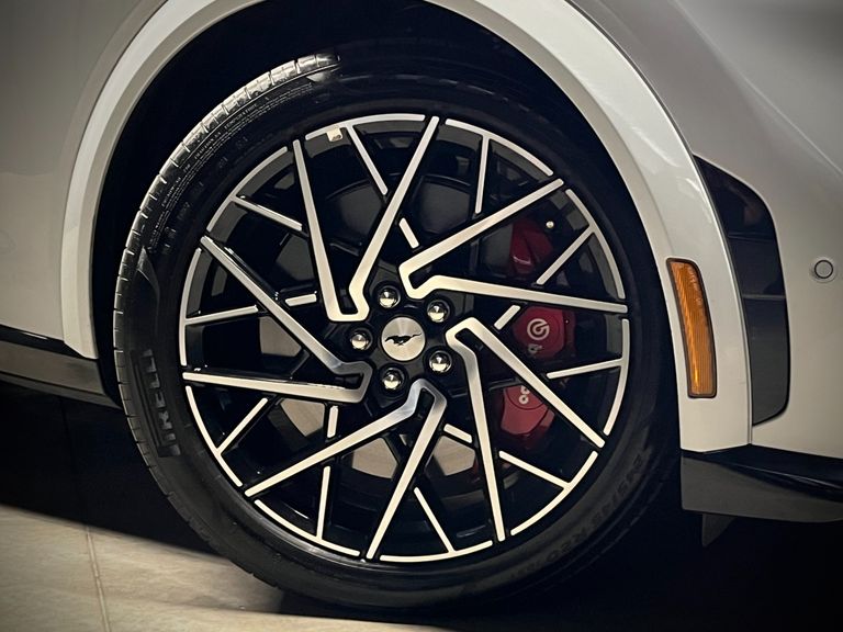 Ford Mustang Mach-E GT Performance (Elétrico)