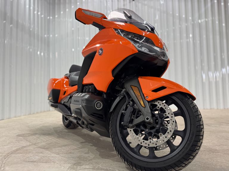 HONDA GOLD WING TOUR 1800