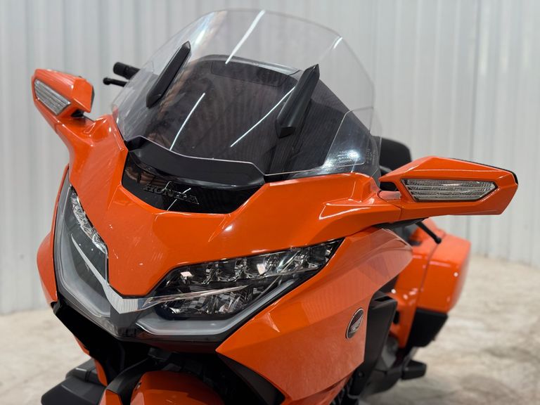 HONDA GOLD WING TOUR 1800