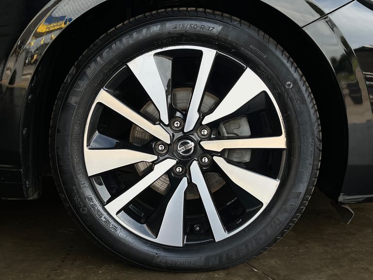 Nissan Sentra Advance 2.0 16V Aut.