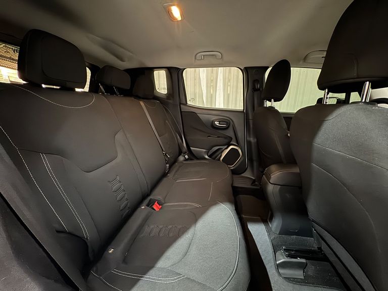 Jeep Renegade Sport 1.8 4x2 Flex 16V Aut.