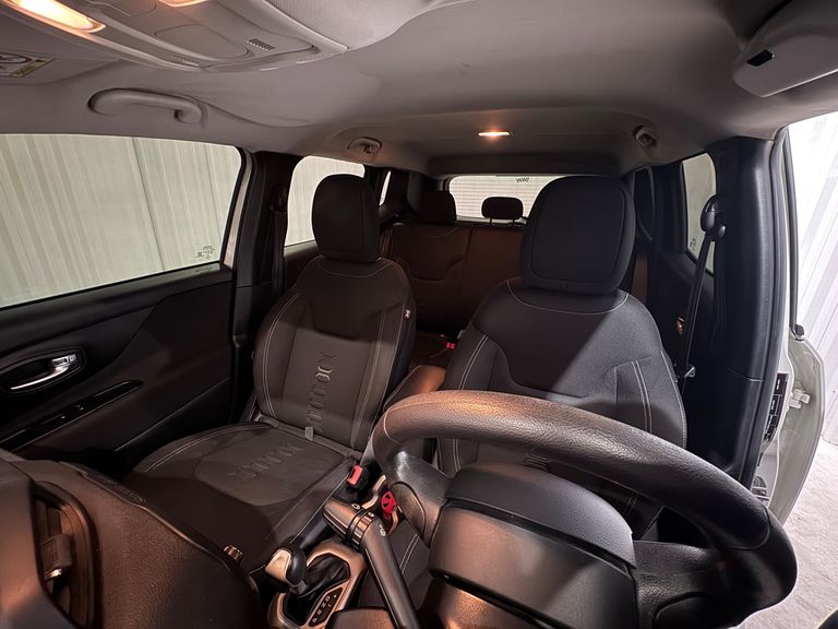 Jeep Renegade Sport 1.8 4x2 Flex 16V Aut.