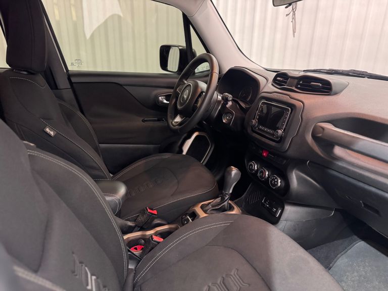 Jeep Renegade Sport 1.8 4x2 Flex 16V Aut.