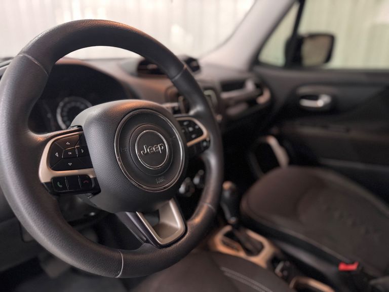 Jeep Renegade Sport 1.8 4x2 Flex 16V Aut.