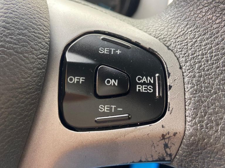 Ford Ka 1.5 Sedan SEL 12V Flex 4p Aut.