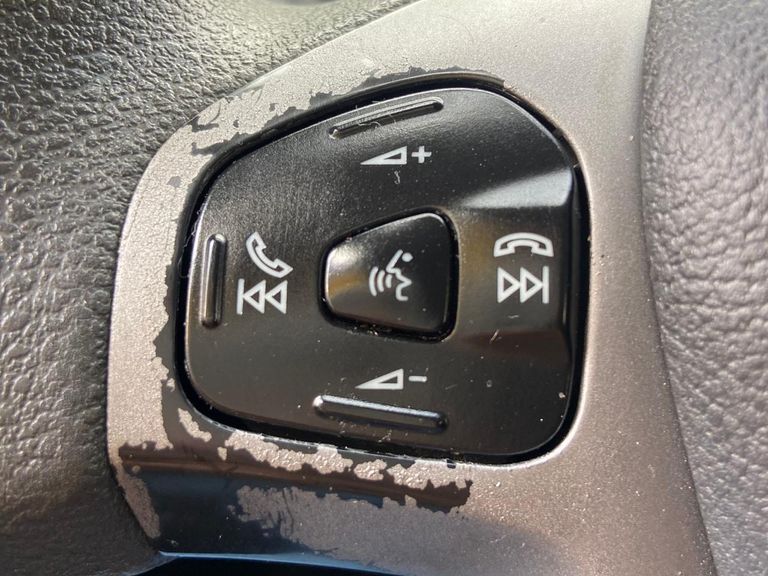 Ford Ka 1.5 Sedan SEL 12V Flex 4p Aut.