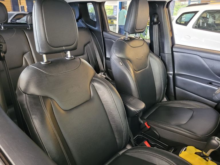 Jeep Renegade Long. T270 1.3 TB 4x2 Flex Aut.