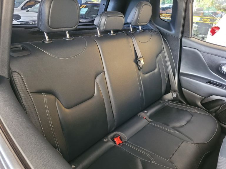 Jeep Renegade Long. T270 1.3 TB 4x2 Flex Aut.