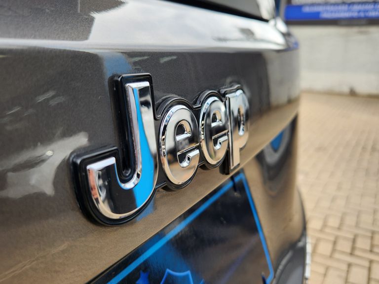 Jeep Renegade Sport 1.8 4x2 Flex 16V Aut.