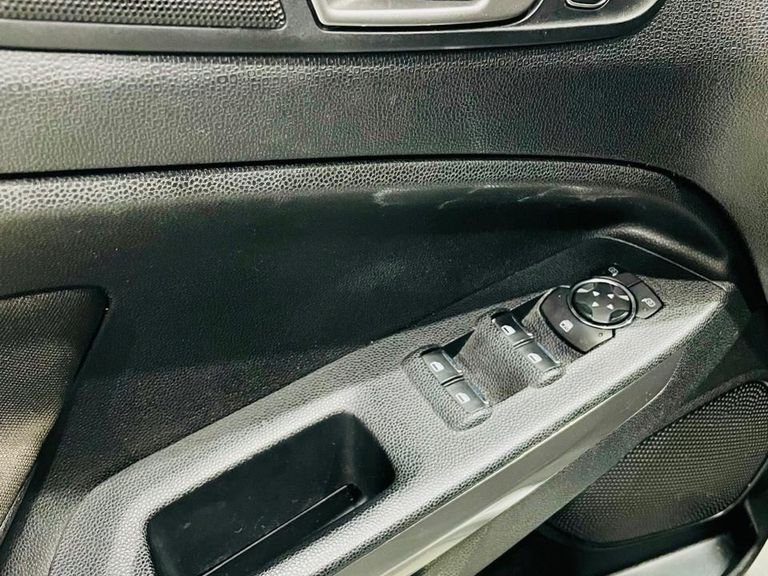 Ford EcoSport SE 1.5 12V Flex 5p Mec.