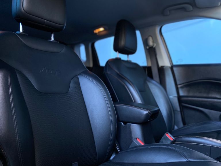 Jeep COMPASS LONGITUDE 2.0 4x2 Flex 16V Aut.