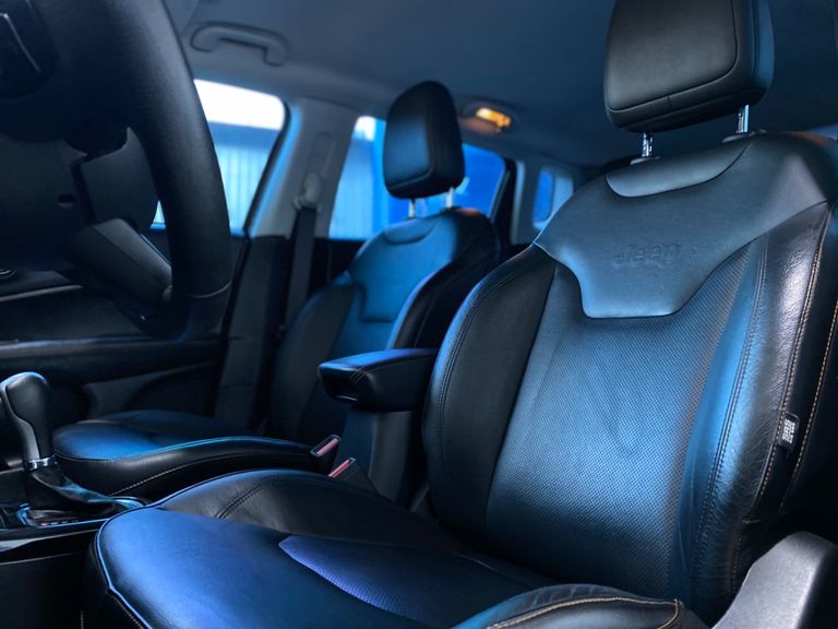 Jeep COMPASS LONGITUDE 2.0 4x2 Flex 16V Aut.