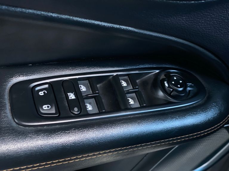 Jeep COMPASS LONGITUDE 2.0 4x2 Flex 16V Aut.