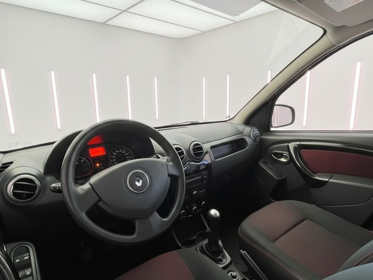 Renault SANDERO STEPWAY Hi-Flex 1.6 16V 5p