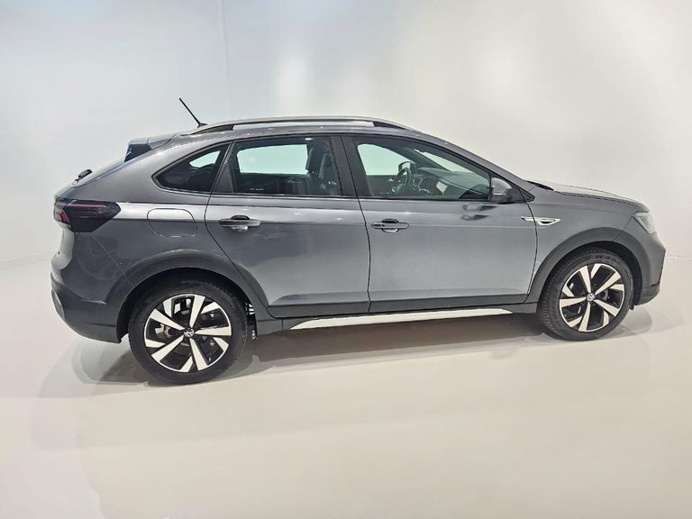 VolksWagen Nivus Highline 1.0 200 TSI Flex Aut.