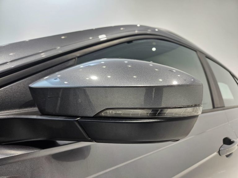 VolksWagen Nivus Highline 1.0 200 TSI Flex Aut.