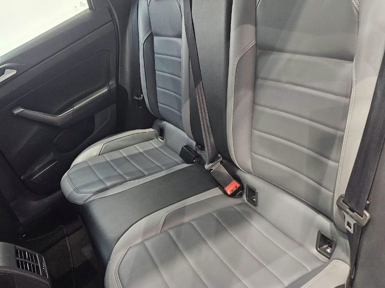 VolksWagen Nivus Highline 1.0 200 TSI Flex Aut.