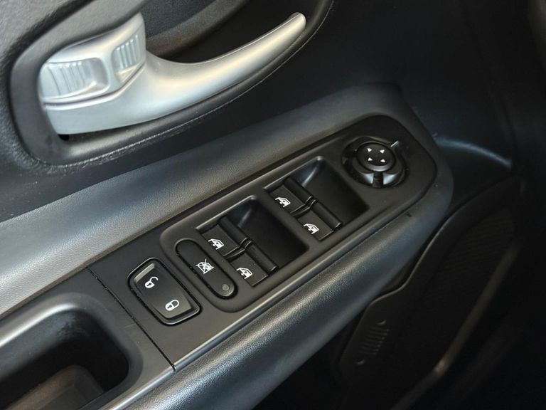 Jeep Renegade Long. T270 1.3 TB 4x2 Flex Aut.