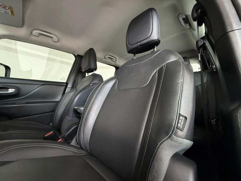 Jeep Renegade Long. T270 1.3 TB 4x2 Flex Aut.