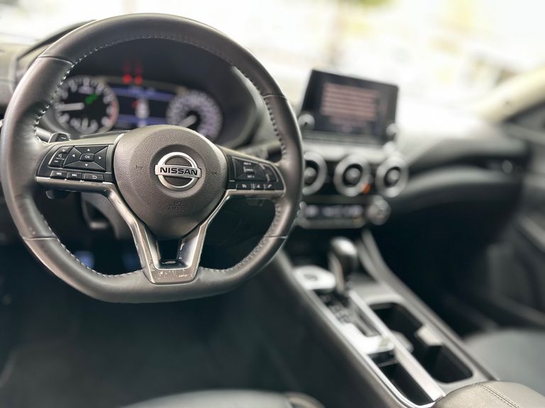 Nissan Sentra Advance 2.0 16V Aut.