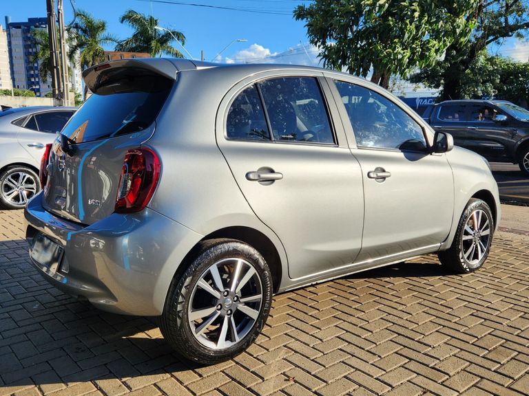 Nissan MARCH SL 1.6 16V FlexStart 5p Aut.