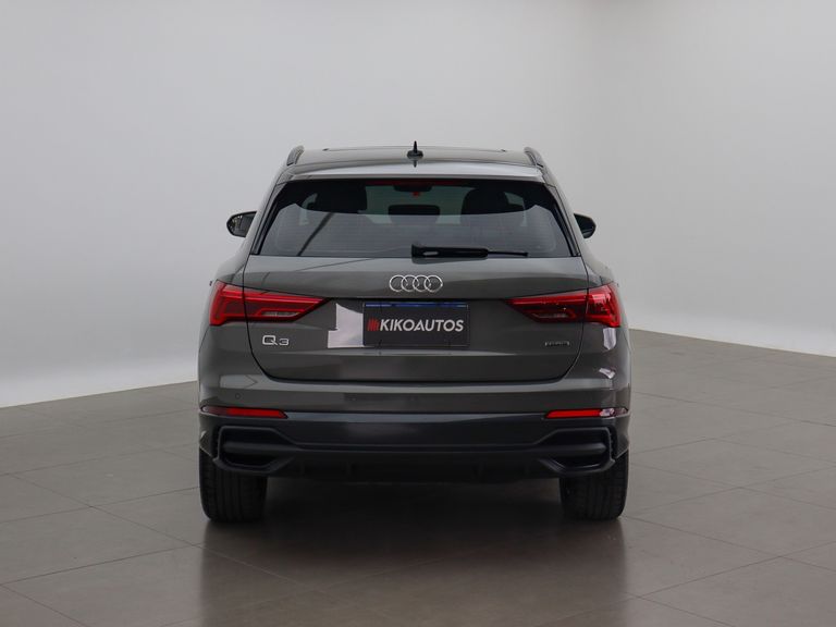 Audi Q3 SPB Perf. Black 2.0 TFSI Tipt. Quat.