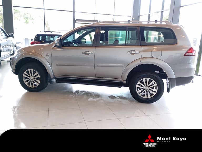 Mitsubishi Pajero HPE Full 3.2 4x4 T.I.Dies. 5p Aut