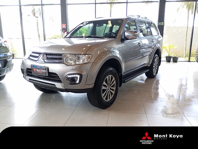 Mitsubishi Pajero HPE Full 3.2 4x4 T.I.Dies. 5p Aut