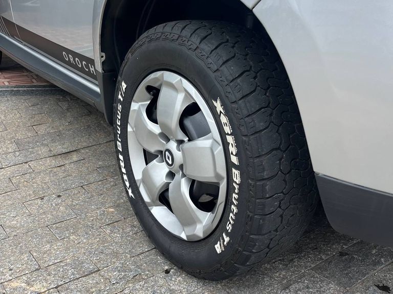 Renault Oroch 16 4x2