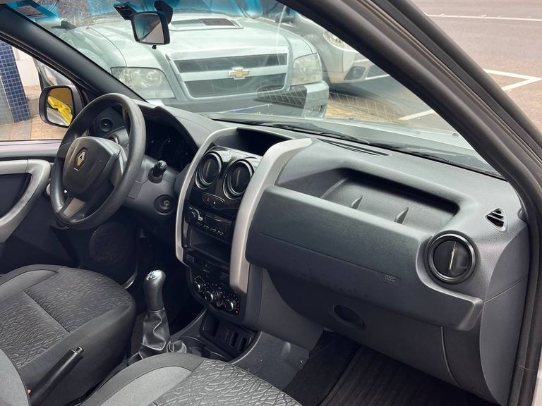 Renault Oroch 16 4x2