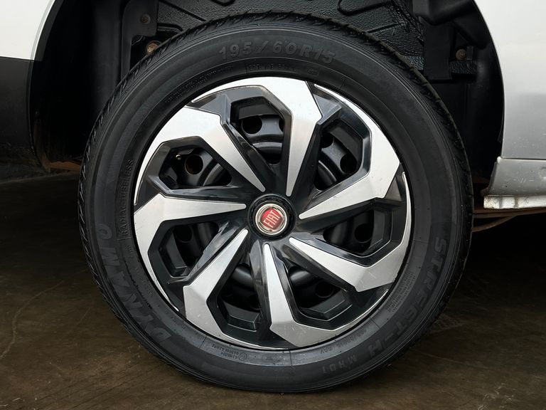 Fiat Doblo ESSENCE 1.8 Flex 16V 5p