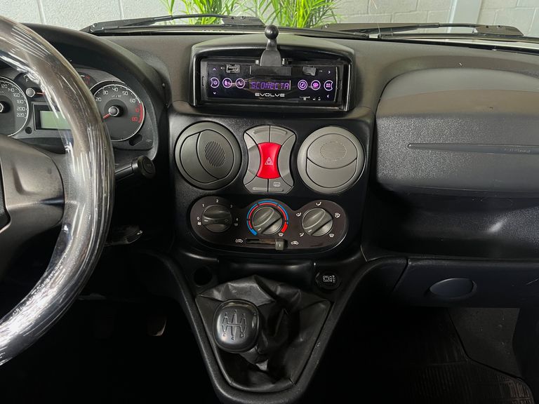 Fiat Doblo ESSENCE 1.8 Flex 16V 5p