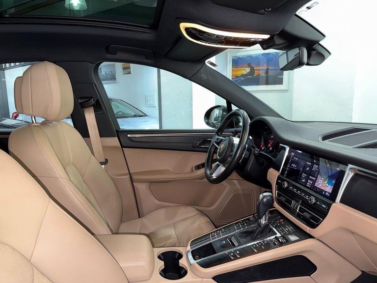 Porsche Macan 2.0 Turbo