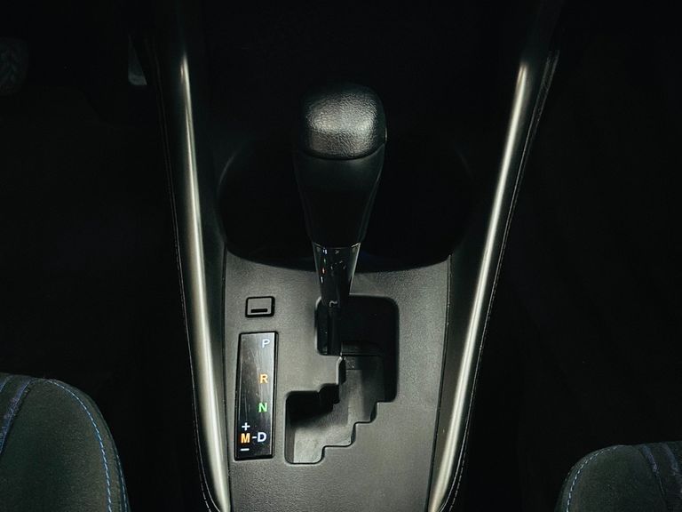 Toyota YARIS XL Live Sedan 1.5 Flex 16V 4p Aut.