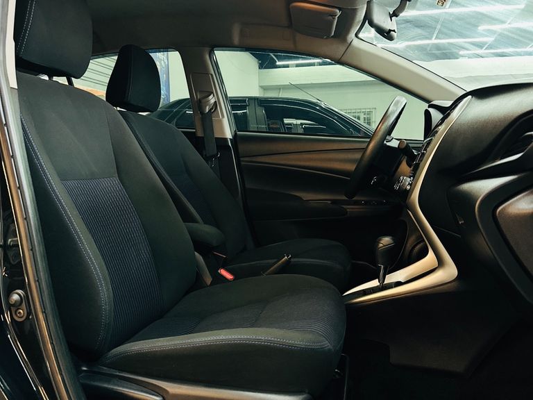 Toyota YARIS XL Live Sedan 1.5 Flex 16V 4p Aut.