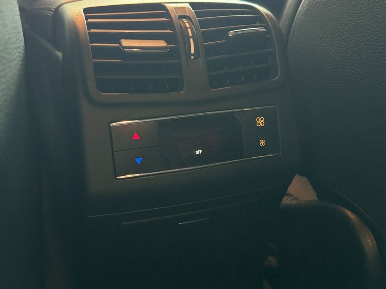 Mercedes E-500 Avant. 5.0 V8 4p Aut. (Blindada)