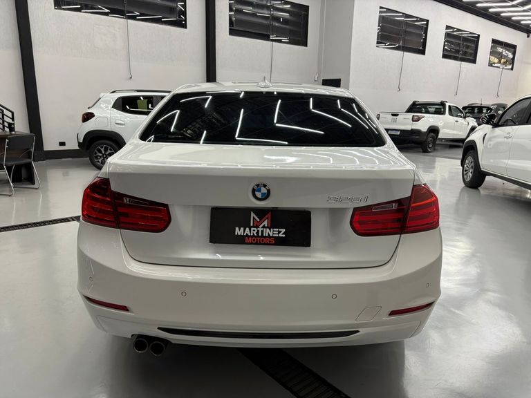 BMW 328iA Sport 2.0 16V/2.0 16V Flex 4p