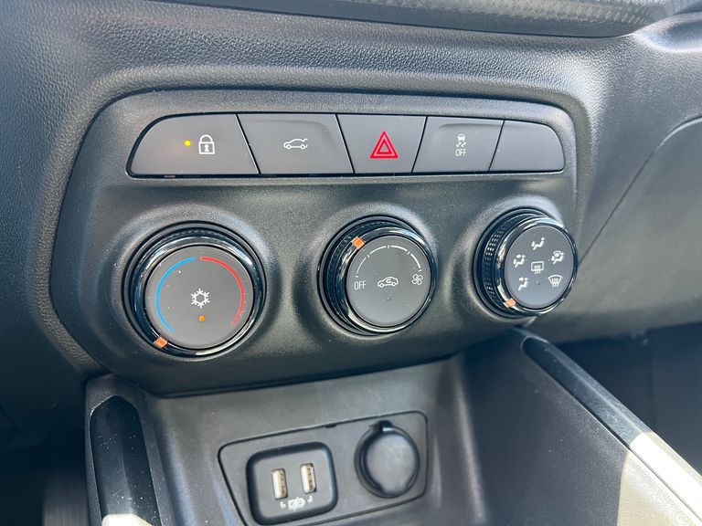 Chevrolet ONIX HATCH LT 1.0 12V Flex 5p Mec.