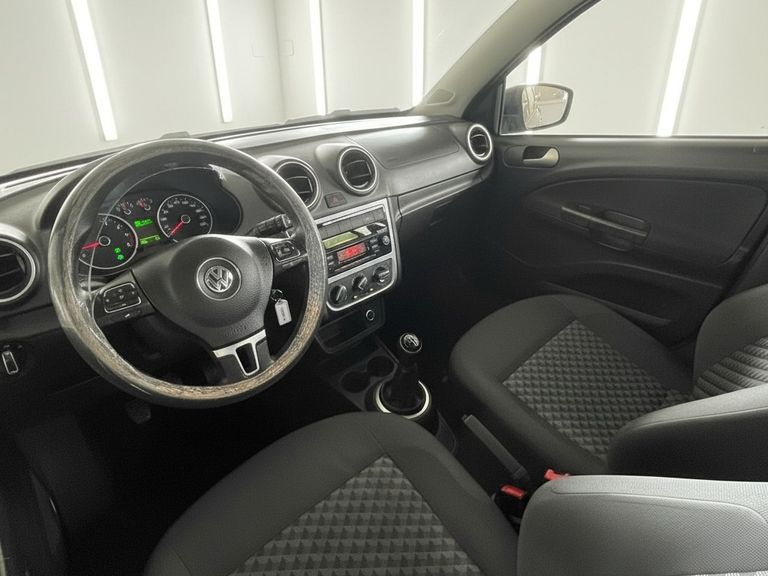 VolksWagen VOYAGE Comfortline  1.0 T.Flex 8V 4p