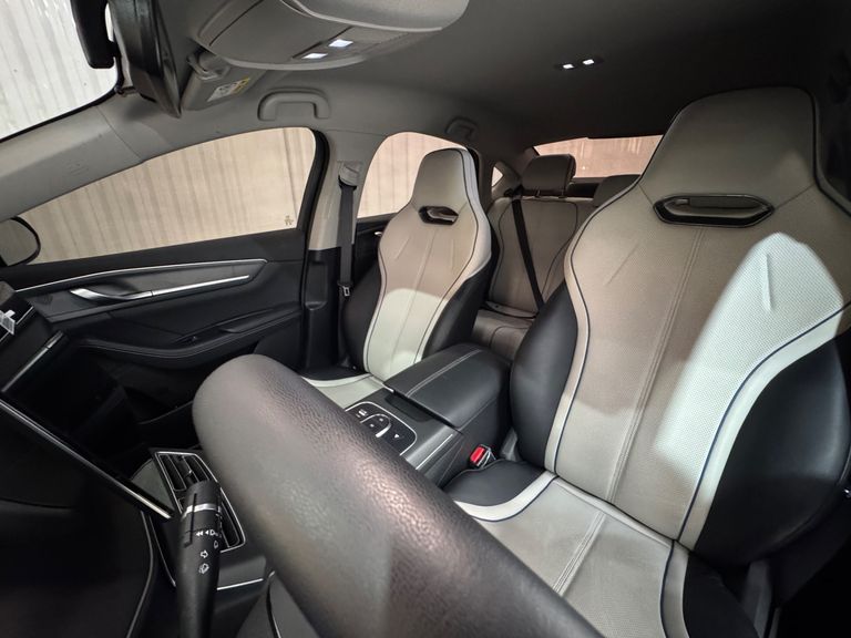 BYD King GS 1.5 16V Aut. (Hibrido)